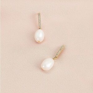 Elegant Pearl Drop Earrings